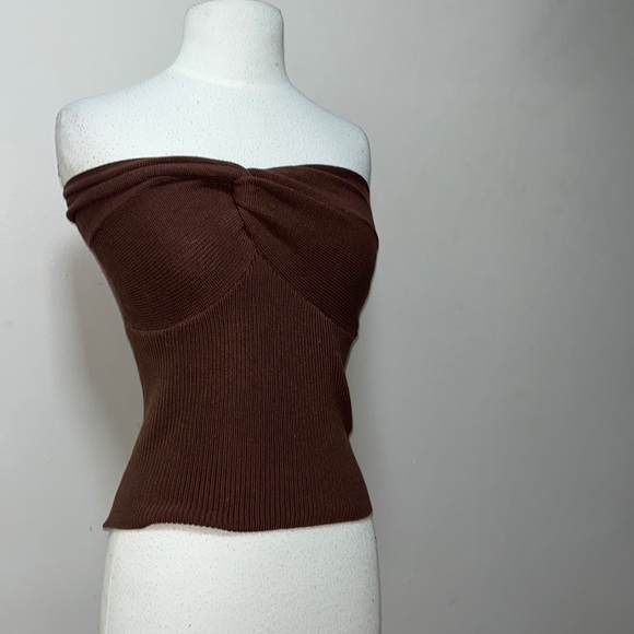 Super cute knit top - Picture 1 of 5